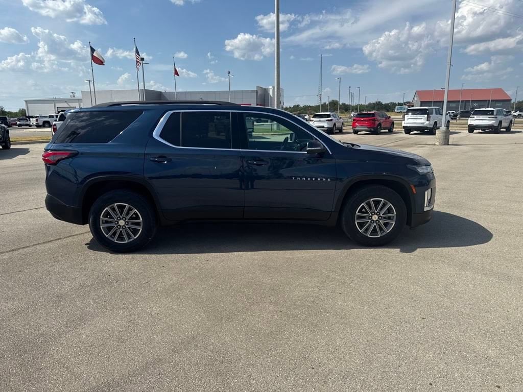 2022 Chevrolet Traverse LT Cloth