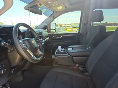 2024 Chevrolet Silverado LT