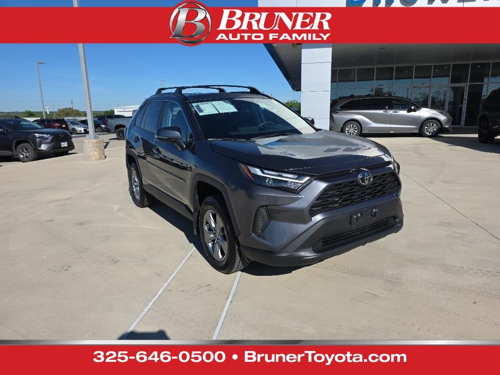 2025 Toyota RAV4 XLE