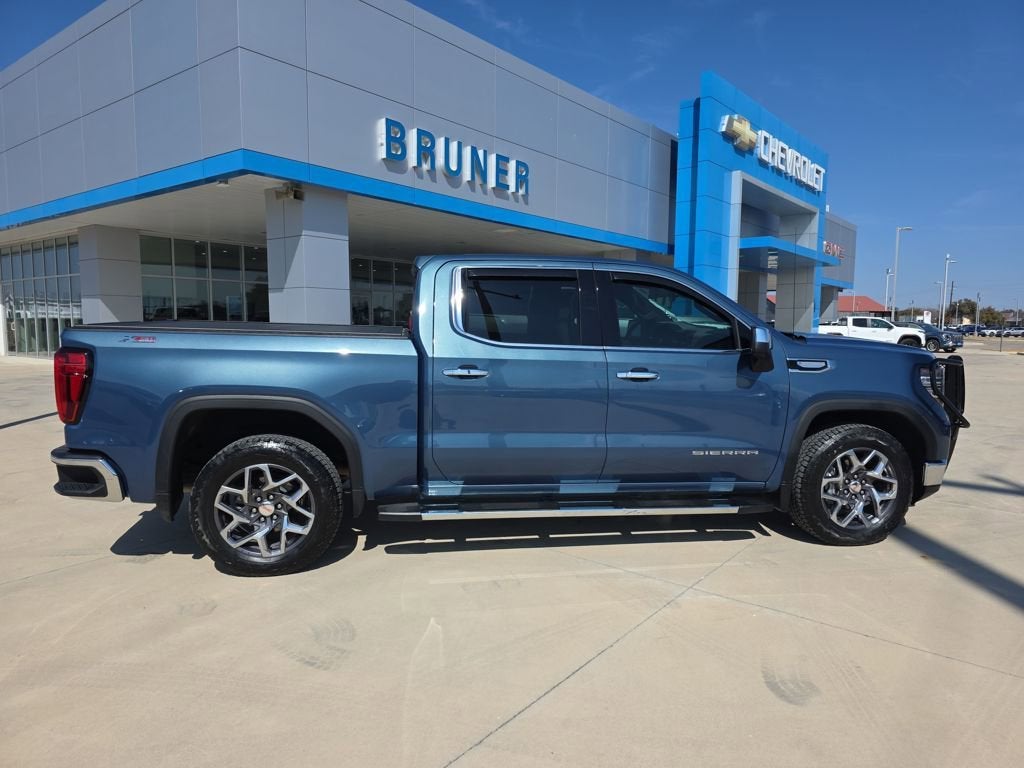 2024 GMC Sierra 1500 SLT