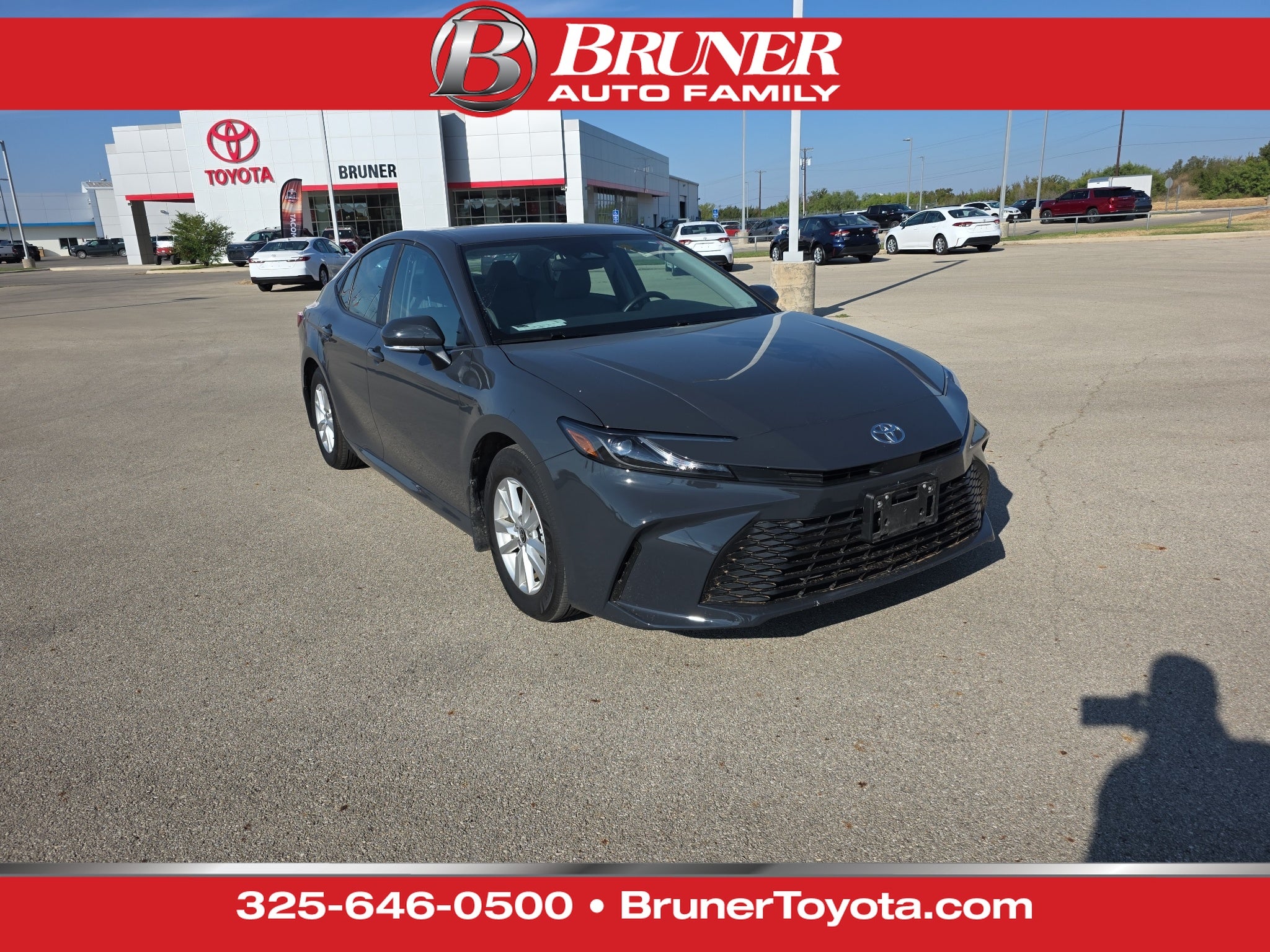 2025 Toyota Camry Hybrid LE