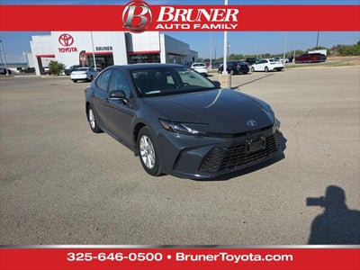 2025 Toyota Camry Hybrid LE