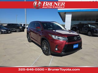 2017 Toyota Highlander SE