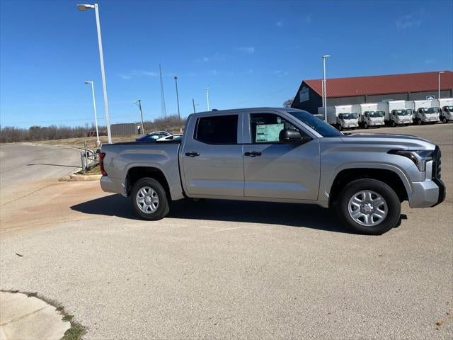 2025 Toyota Tundra 4WD SR