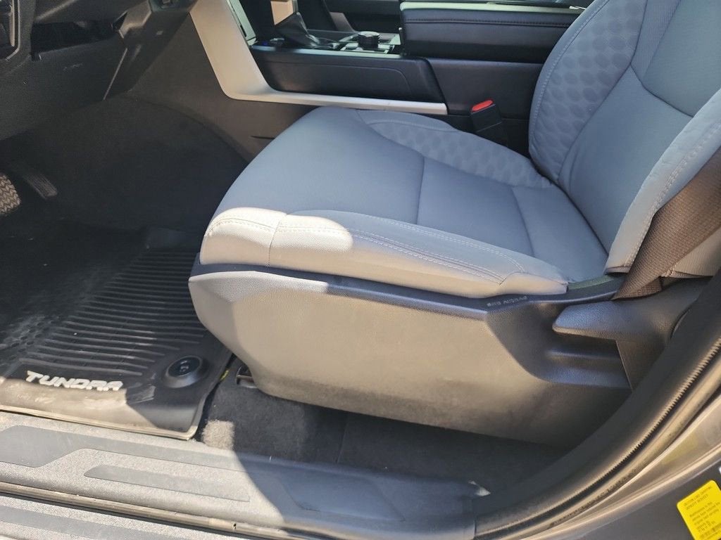 2023 Toyota Tundra 4WD SR5