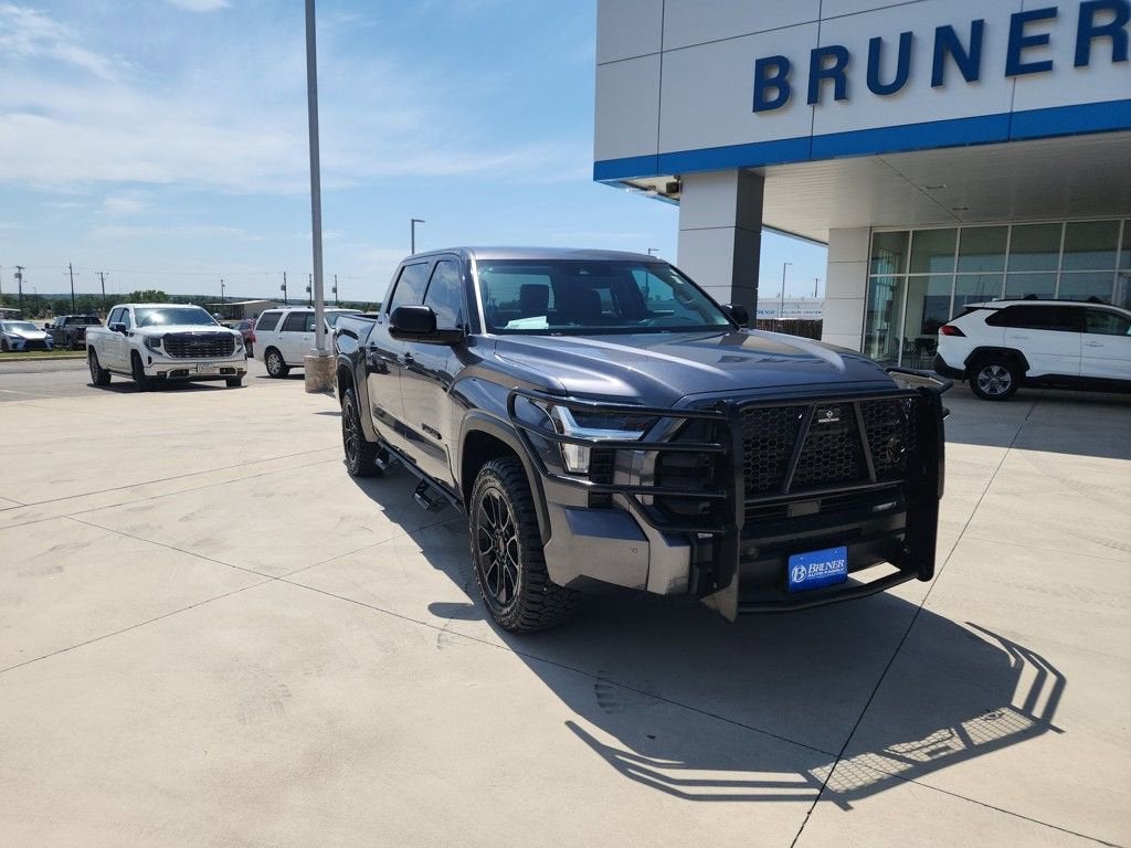 2023 Toyota Tundra 4WD SR5