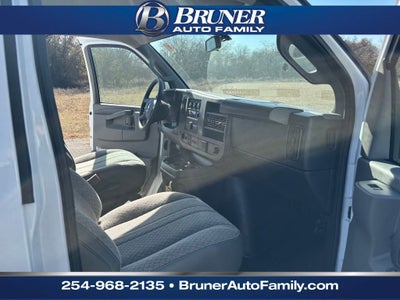 2025 Chevrolet Express Cutaway 3500 1WT