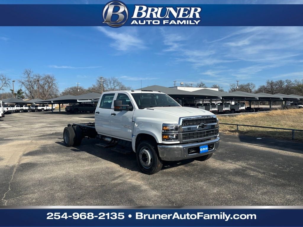 2025 Chevrolet Silverado 4500 HD Work Truck