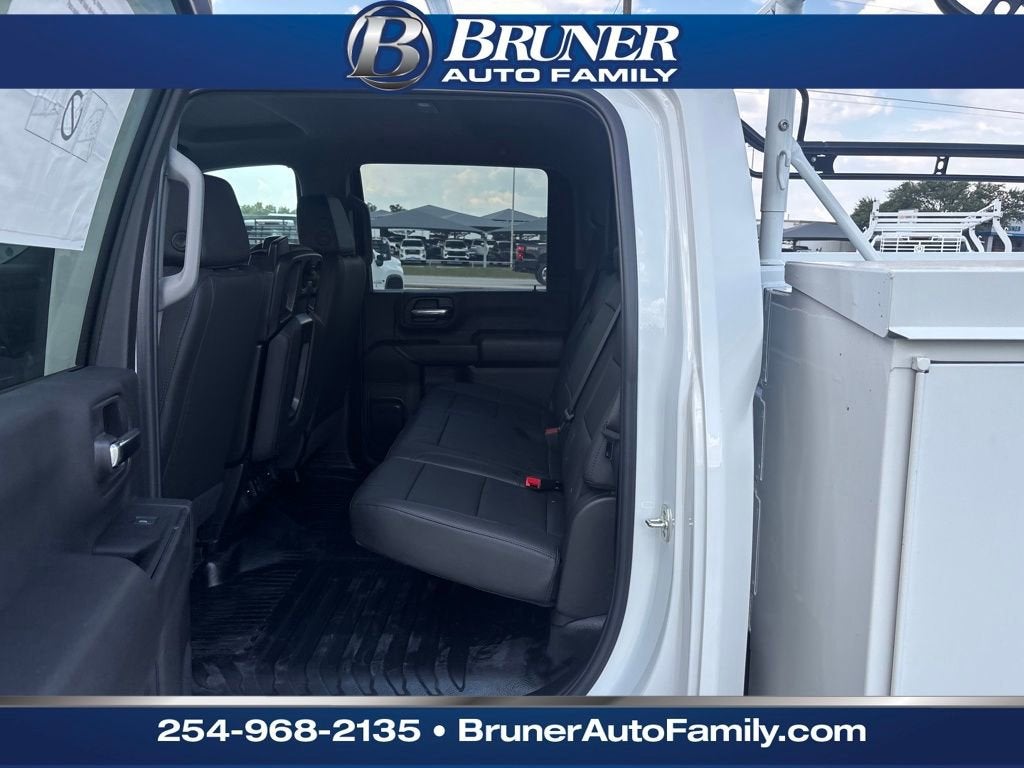 2025 GMC Sierra 3500 HD Chassis Cab Pro