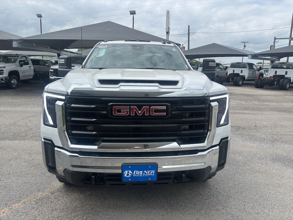2026 GMC Sierra 3500 HD Chassis Cab Pro