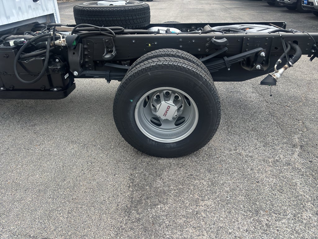 2026 GMC Sierra 3500 HD Chassis Cab Pro