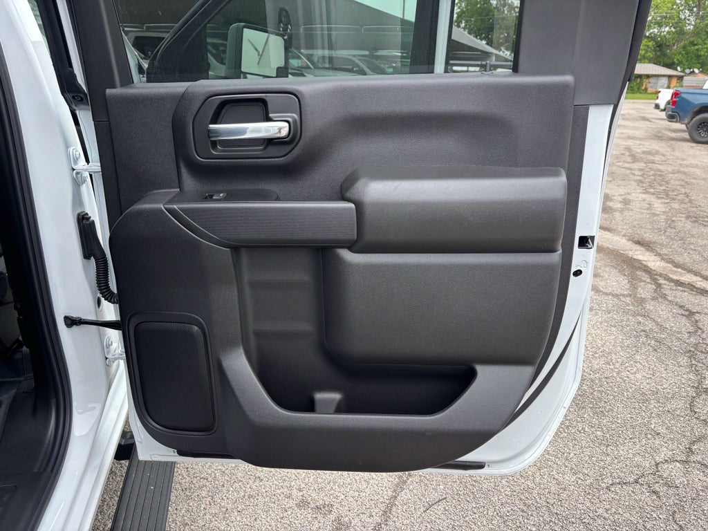 2025 GMC Sierra 3500 HD Chassis Cab Pro