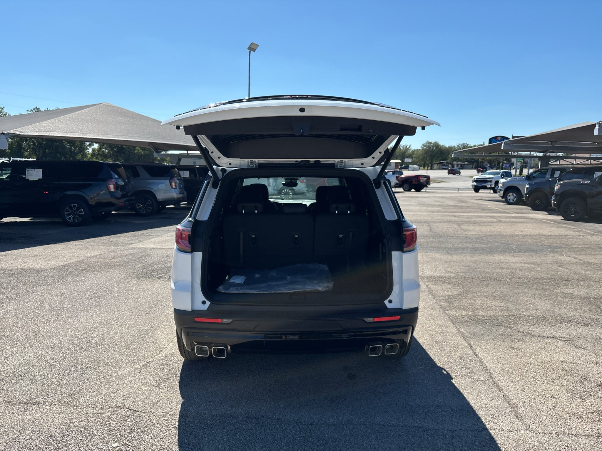 2027 GMC Acadia Elevation