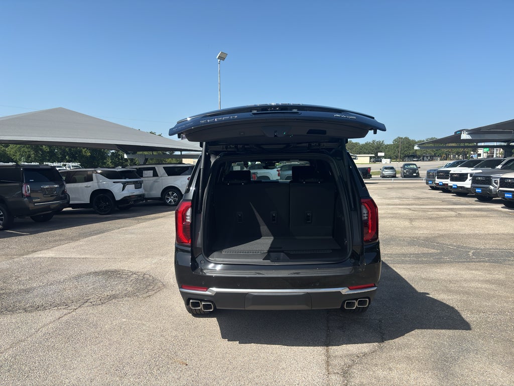 2026 GMC Yukon Denali - Photo 7