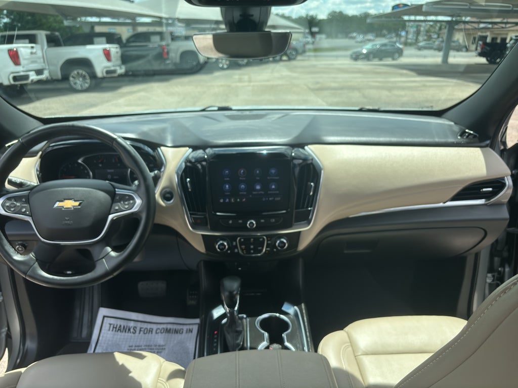 2023 Chevrolet Traverse LT Leather