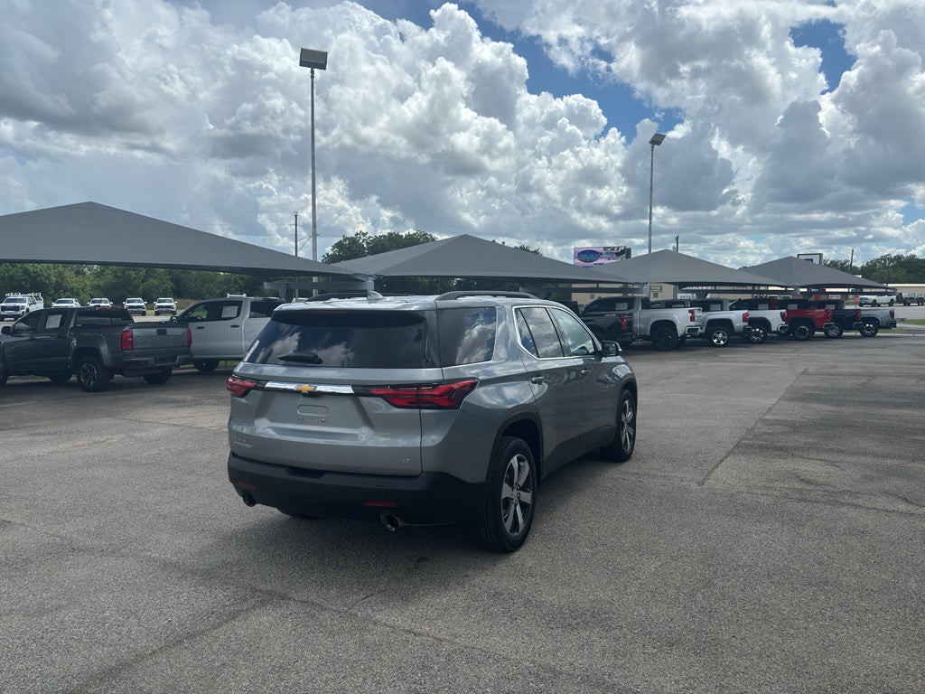 2023 Chevrolet Traverse LT Leather