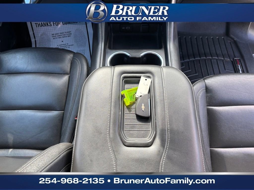 2023 Chevrolet Suburban LT