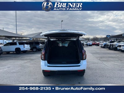 2023 Chevrolet Suburban LT