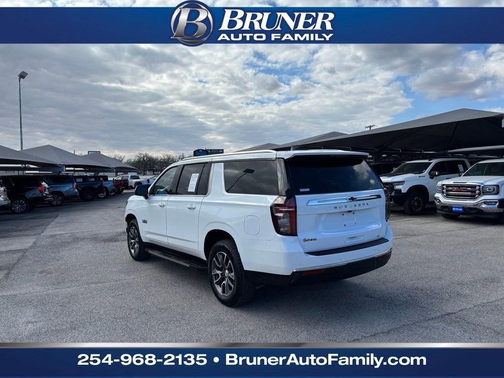 2023 Chevrolet Suburban LT