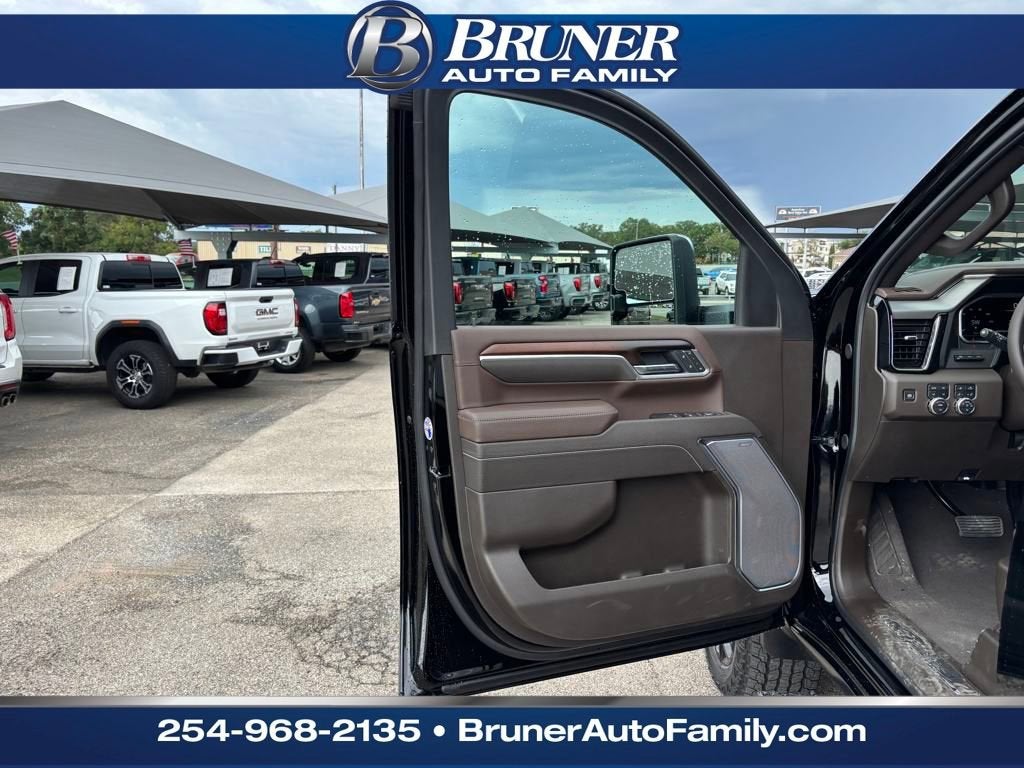 2025 GMC Sierra 2500 HD Denali