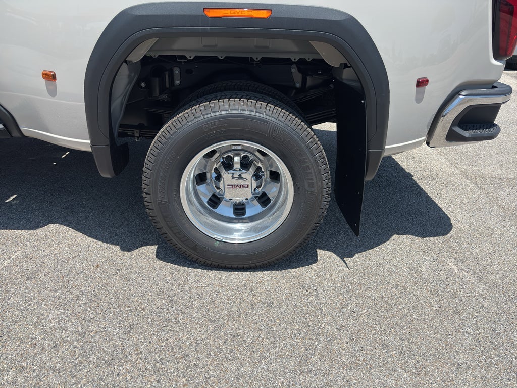 2026 GMC Sierra 3500 HD Pro DRW