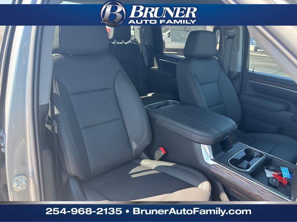 2026 GMC Sierra 3500 HD SLT DRW