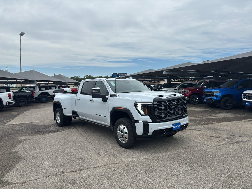 2026 GMC Sierra 3500 HD Denali Ultimate DRW