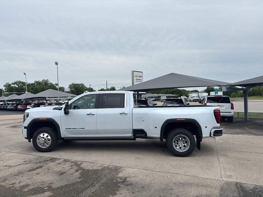 2026 GMC Sierra 3500 HD Denali Ultimate DRW