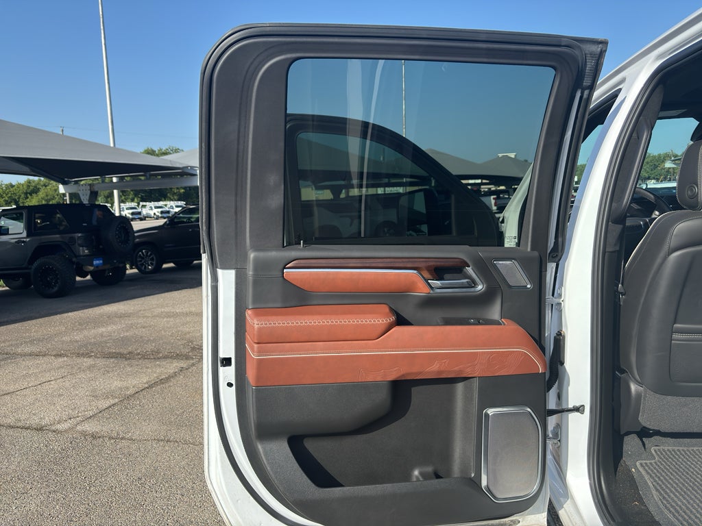 2025 GMC Sierra 3500 HD Denali Ultimate DRW