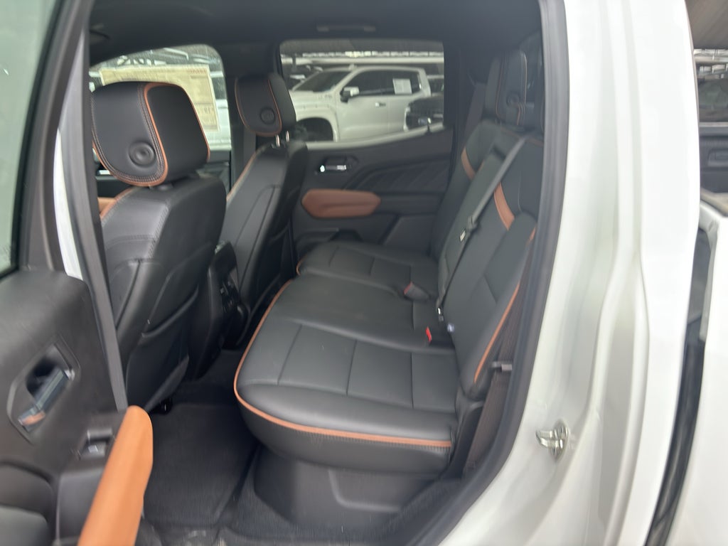 2025 GMC Canyon AT4