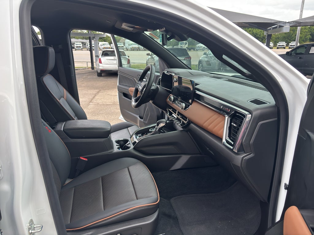 2025 GMC Canyon AT4