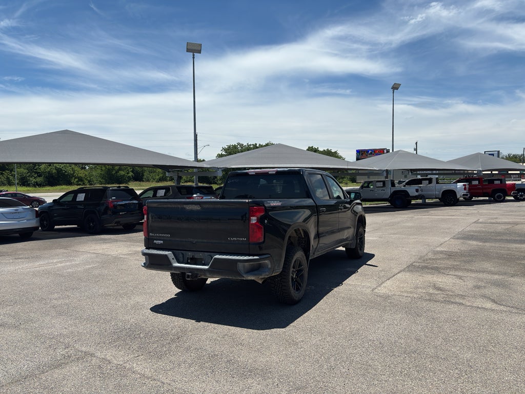2022 Chevrolet Silverado 1500 Custom Trail Boss