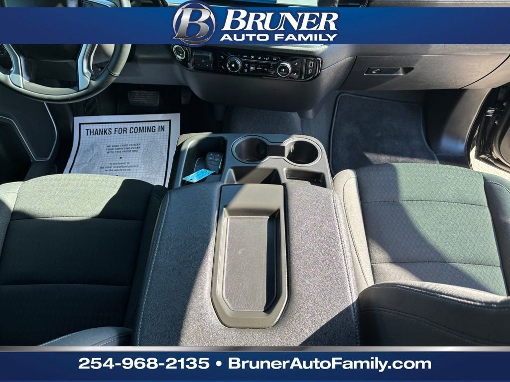 2024 Chevrolet Silverado 1500 LT