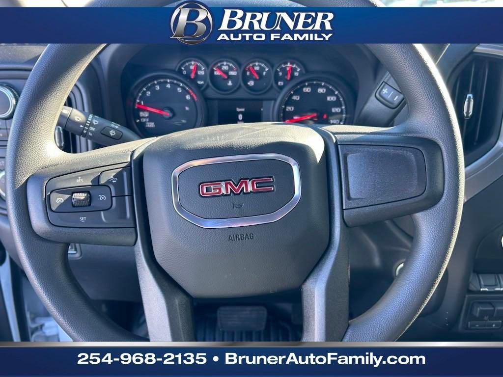 2025 GMC Sierra 1500 Pro