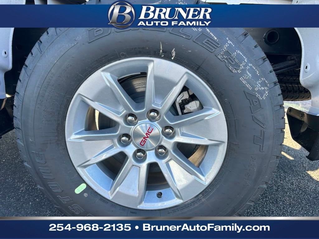 2025 GMC Sierra 1500 Pro