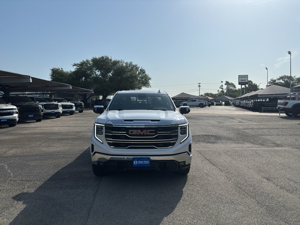 2024 GMC Sierra 1500 SLT