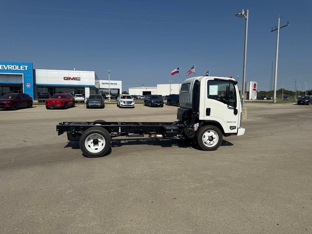 2025 Chevrolet Low Cab Forward 4500 1WT