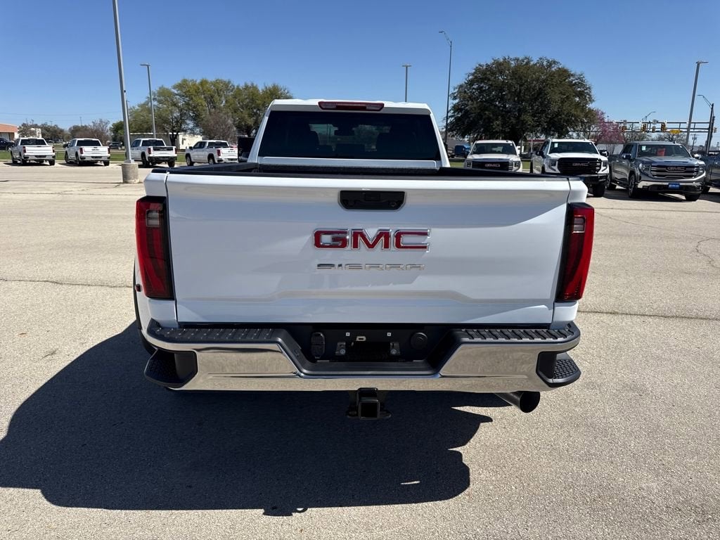 2026 GMC Sierra 3500 HD Pro DRW