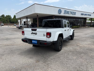 2021 Jeep Gladiator Willys 4x4