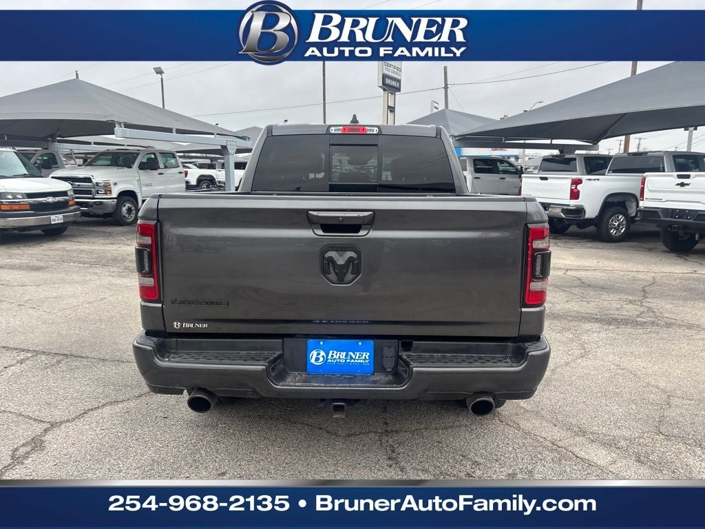 2022 RAM 1500 Laramie Crew Cab 4x2 5'7' Box