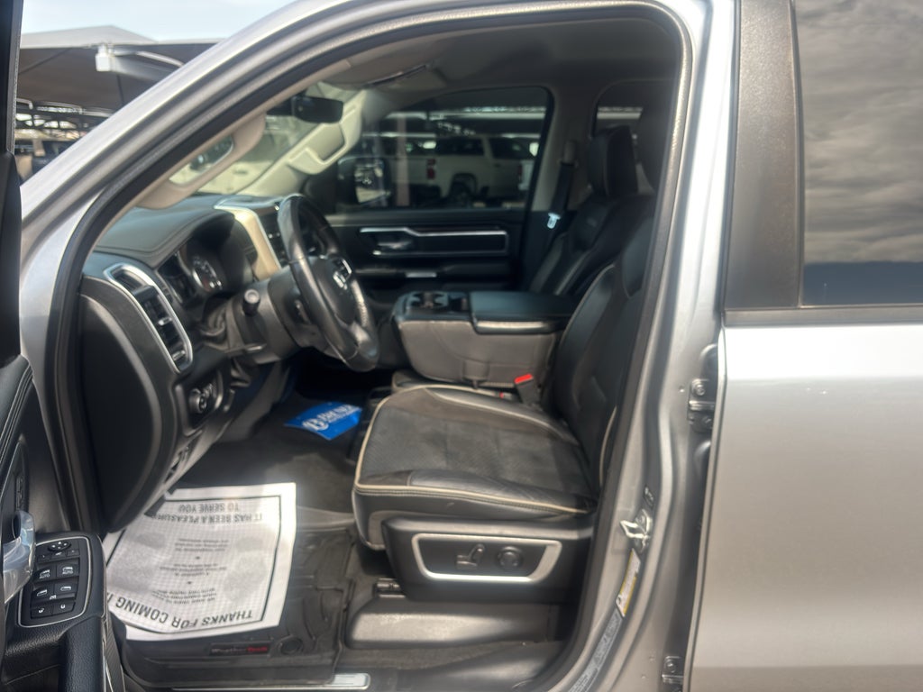 2022 RAM 1500 Laramie Crew Cab 4x4 5'7' Box