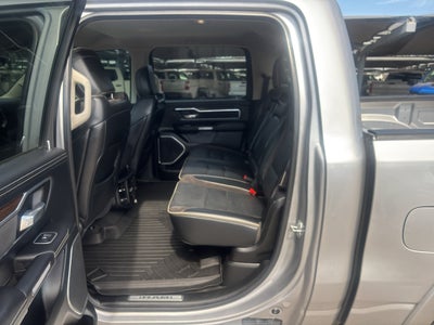 2022 RAM 1500 Laramie Crew Cab 4x4 5'7' Box