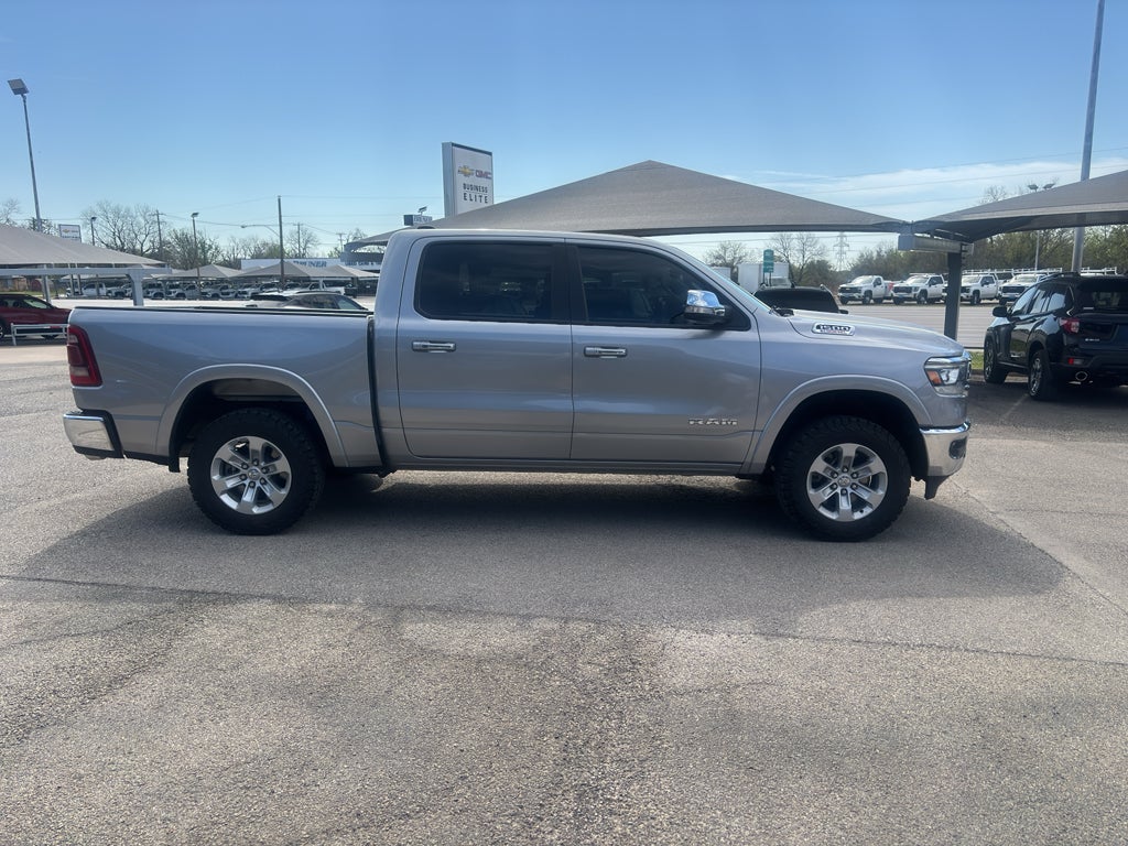 2022 RAM 1500 Laramie Crew Cab 4x4 5'7' Box