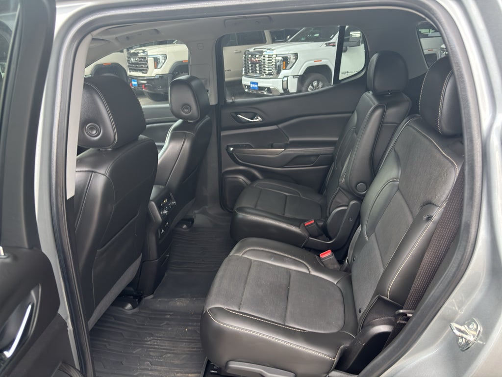 2023 GMC Acadia FWD SLT
