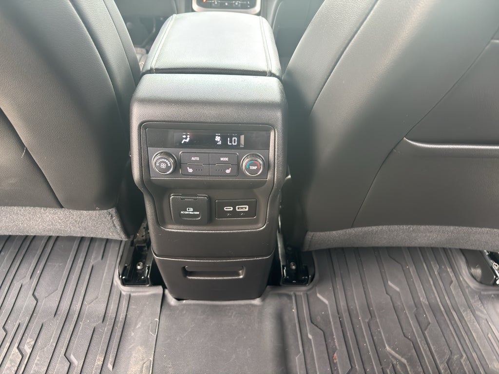 2023 GMC Acadia FWD SLT