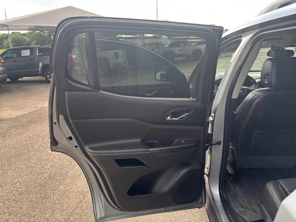 2023 GMC Acadia FWD SLT