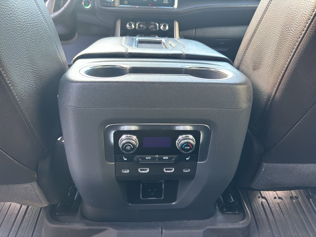 2024 GMC Yukon 4WD Denali