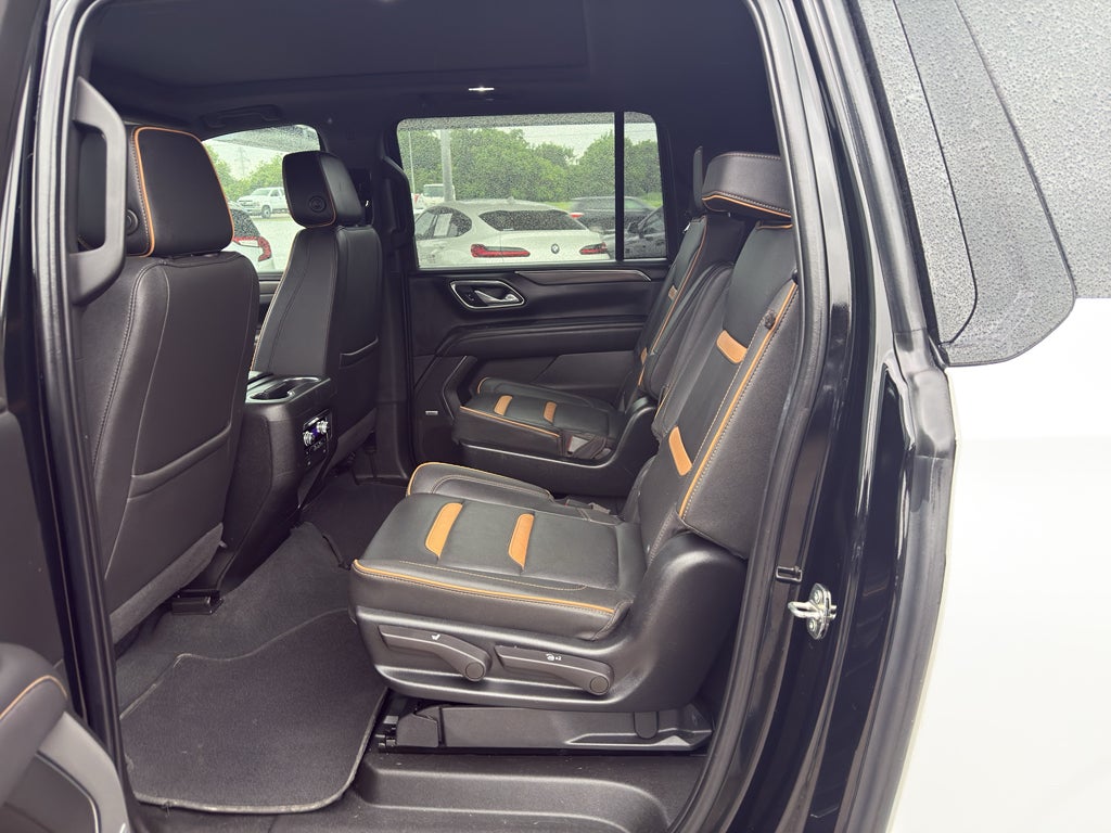 2023 GMC Yukon XL 4WD AT4