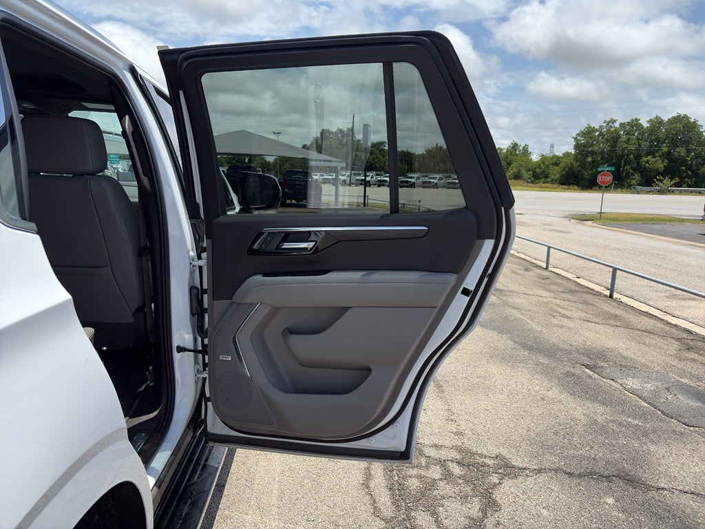2025 Chevrolet Tahoe 2WD LT