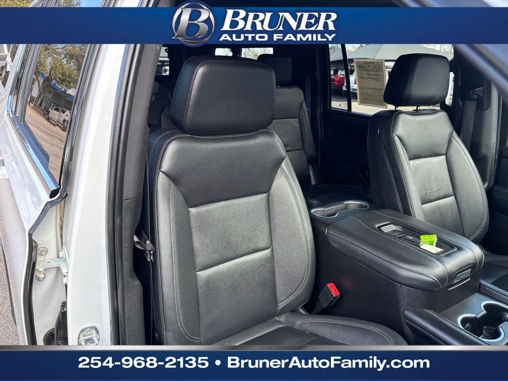 2023 Chevrolet Suburban 4WD LT